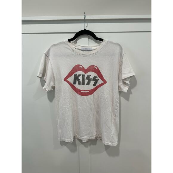 Day Dreamer Kiss Tshirt Size M - Picture 1 of 4